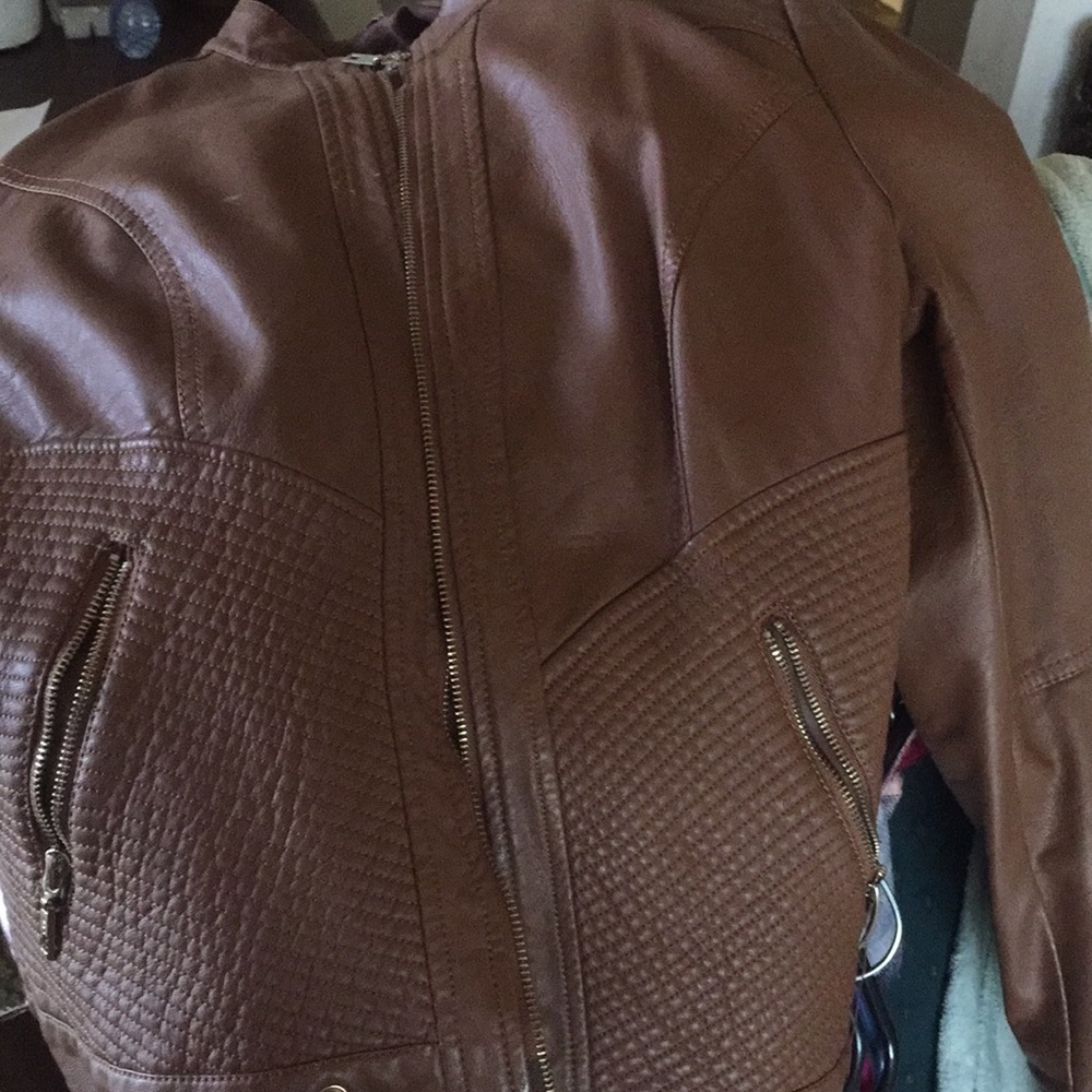 Leather jacket - Picture 7 of 7